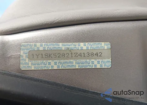 2001 Chevrolet Prizm z USA, uszkodzony, nr VIN 1Y1SK52821Z413842